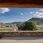 Christina\'S Panormos Villa