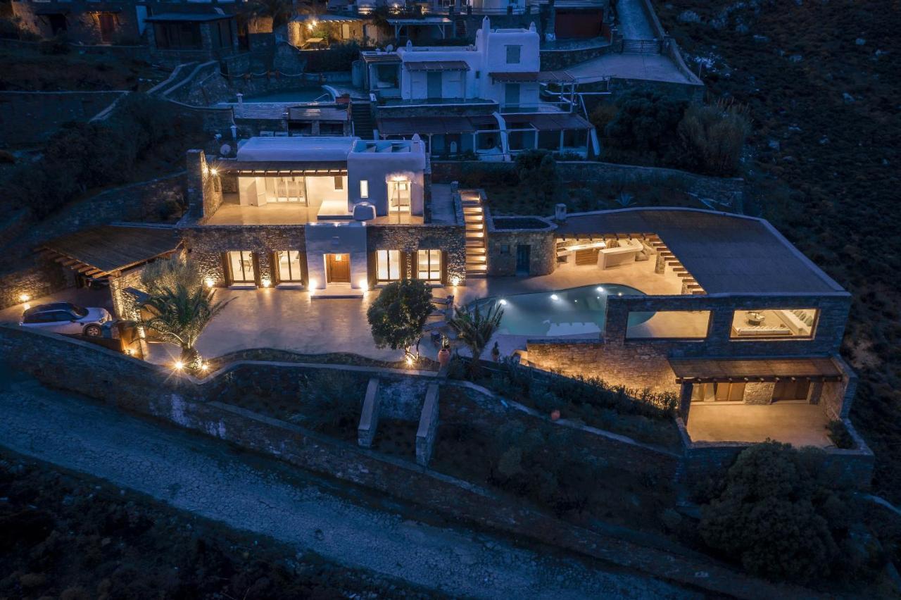 Christina's Panormos Villa *