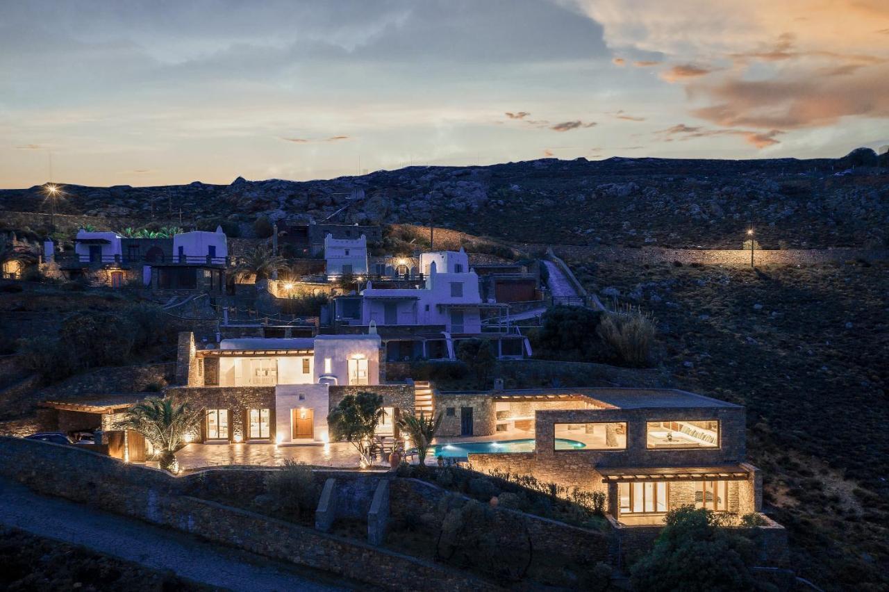 Christina's Panormos Villa *